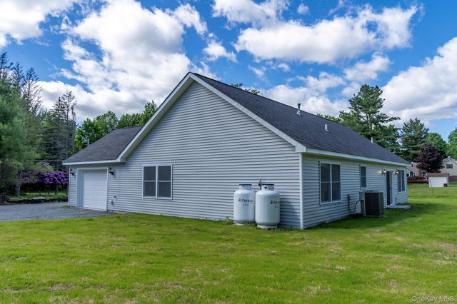 23 Decker Farm, Monticello, NY 12701
