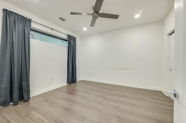 4361 S Congress Ave 401, Austin, TX 78745