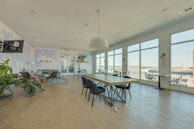 4361 S Congress Ave 401, Austin, TX 78745