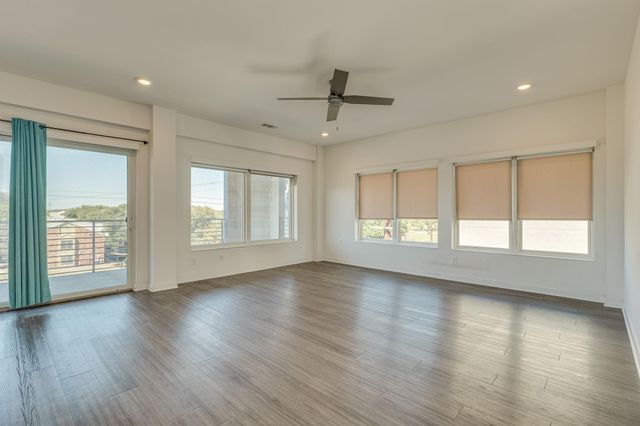 4361 S Congress Ave 401, Austin, TX 78745