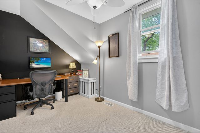 29 N Ahrens Avenue, Lombard, IL 60148