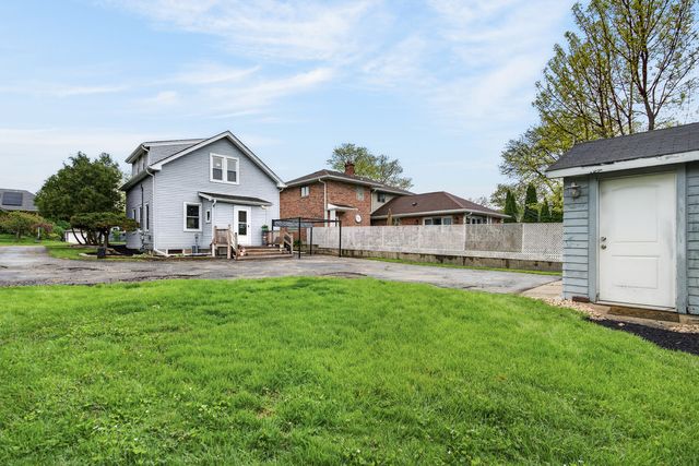 29 N Ahrens Avenue, Lombard, IL 60148