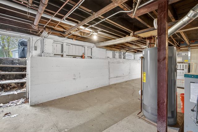 29 N Ahrens Avenue, Lombard, IL 60148