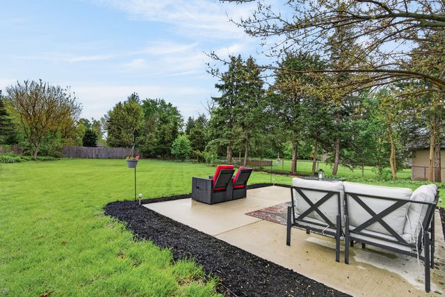 29 N Ahrens Avenue, Lombard, IL 60148