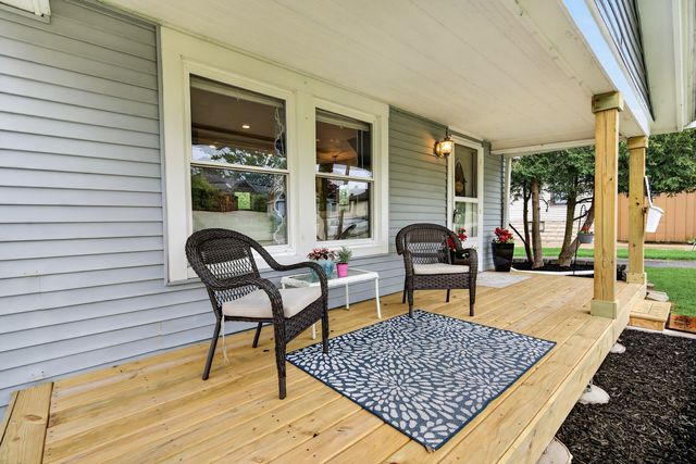 29 N Ahrens Avenue, Lombard, IL 60148