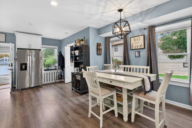 29 N Ahrens Avenue, Lombard, IL 60148