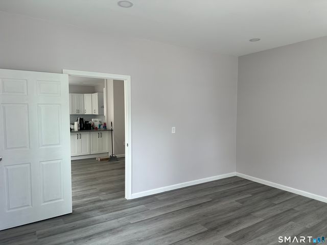 139 Whitney Avenue 1, Bridgeport, CT 06606