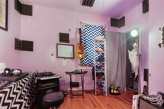 2304 E Reynolds Street, Savannah, GA 31401