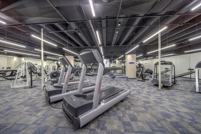 680 N Lake Shore Drive 711, Chicago, IL 60611