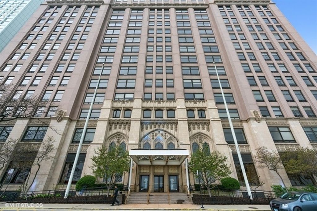 680 N Lake Shore Drive 711, Chicago, IL 60611