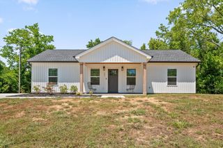 27 May Street, Rossville, GA 30741