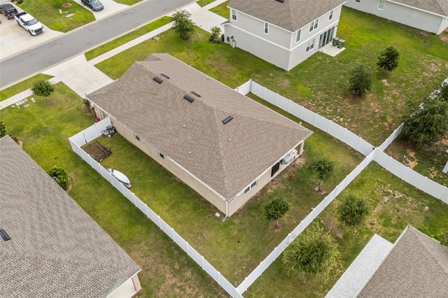 31724 BROADWATER AVENUE, Leesburg, FL 34748