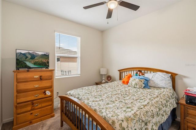 31724 BROADWATER AVENUE, Leesburg, FL 34748