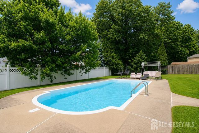 35 Shelley Road, Springfield, NJ 07081