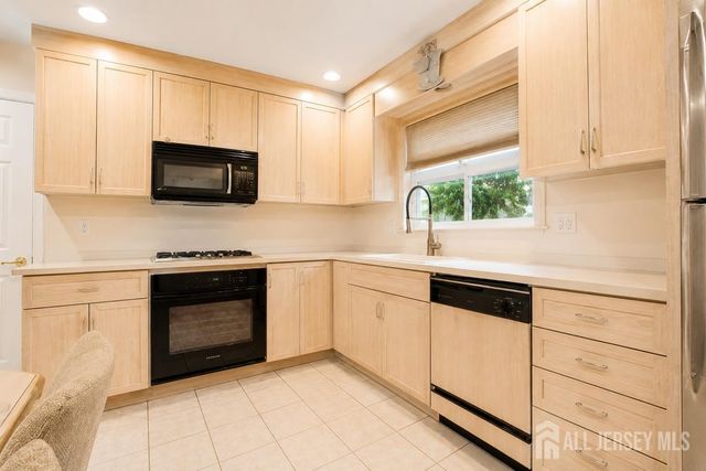 35 Shelley Road, Springfield, NJ 07081