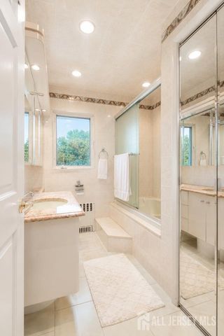 35 Shelley Road, Springfield, NJ 07081