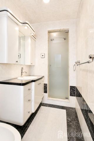 35 Shelley Road, Springfield, NJ 07081
