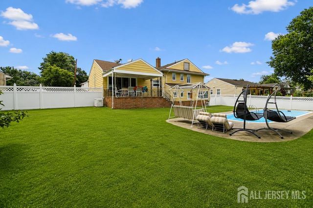 35 Shelley Road, Springfield, NJ 07081