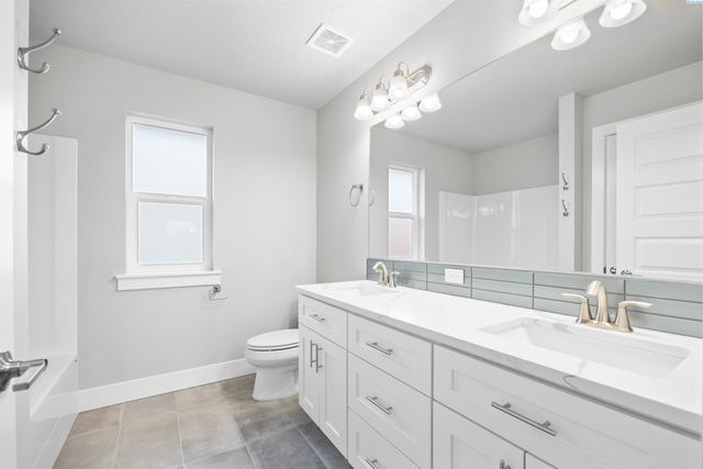 3850 Orchard Street, West Richland, WA 99353