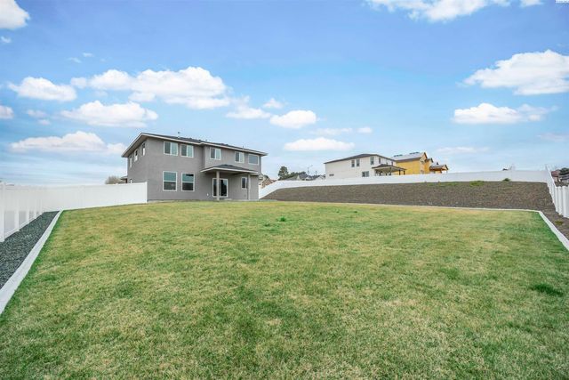 3850 Orchard Street, West Richland, WA 99353