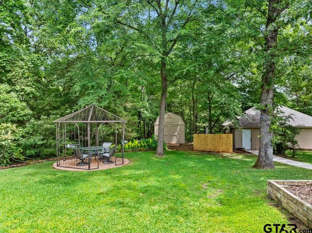 15988 Rocky Ridge Rd, Bullard, TX 75757