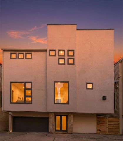 906 Reinerman Street, Houston, TX 77007