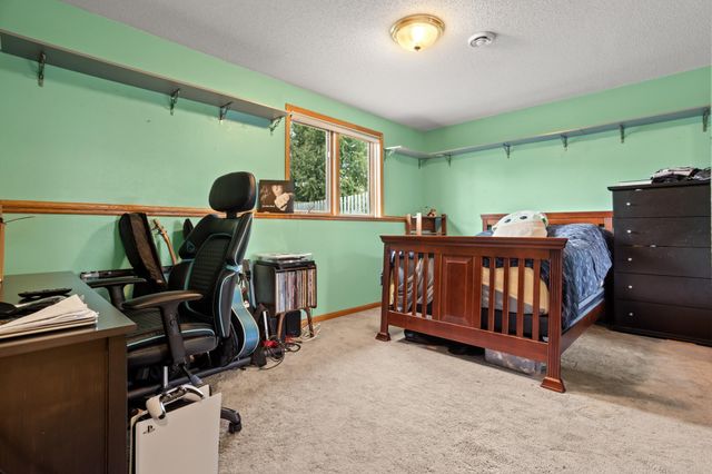 2707 Parkview Drive S, Fargo, ND 58103