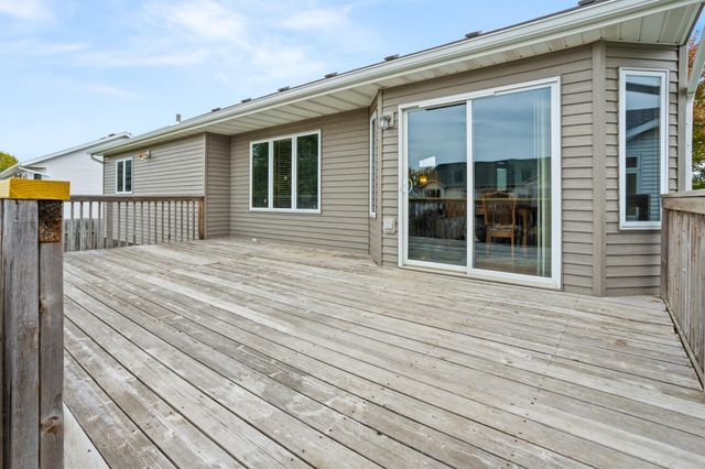 2707 Parkview Drive S, Fargo, ND 58103