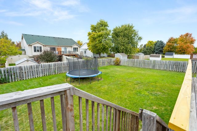 2707 Parkview Drive S, Fargo, ND 58103