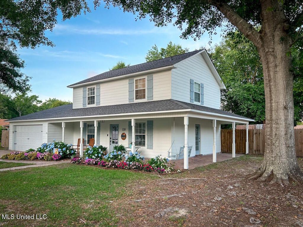 128 Reynolds Circle, Ocean Springs, MS 39564