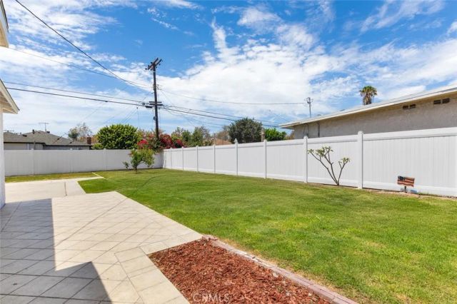 4703 N Bellflower Blvd, Long Beach, CA 90808