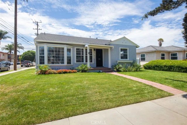 4703 N Bellflower Blvd, Long Beach, CA 90808