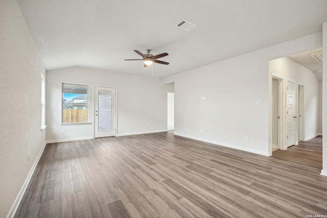 2902 Clemente Way, Converse, TX 78109