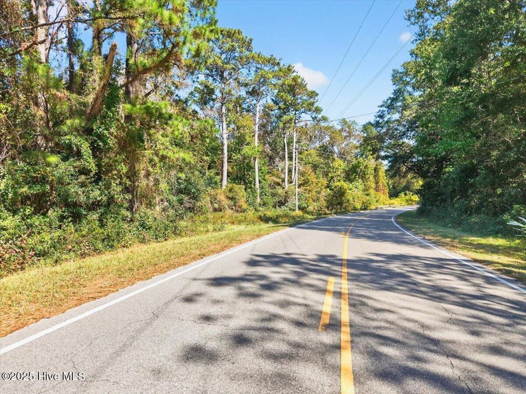 Image 28 of property listing at 2340 Boones Neck Road SW, Supply, NC 28462