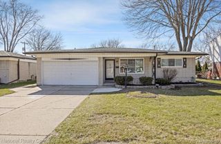 33859 Sebastian Lane Drive, Sterling Heights, MI 48312