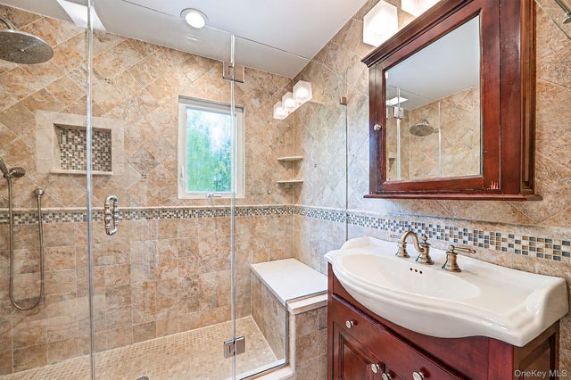 51 Skylark Road, Massapequa Park, NY 11762