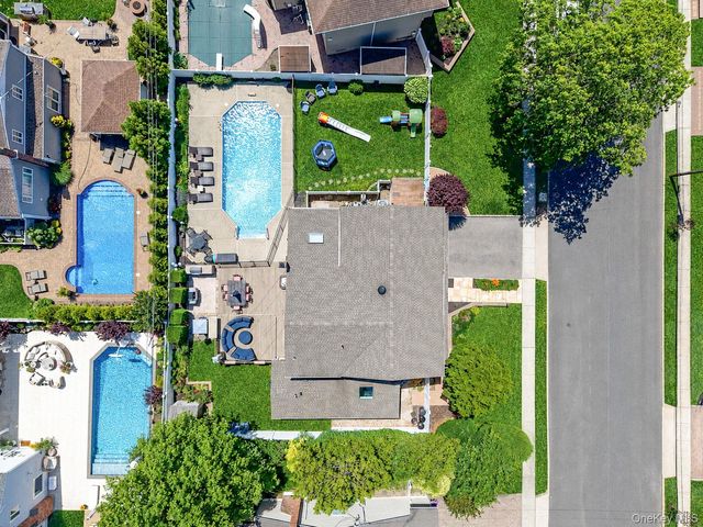 51 Skylark Road, Massapequa Park, NY 11762
