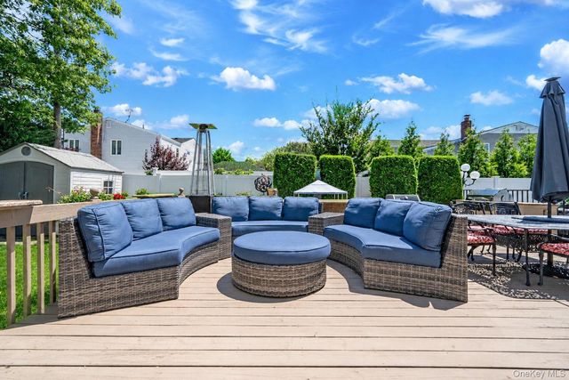 51 Skylark Road, Massapequa Park, NY 11762