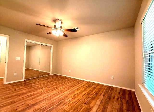 1 Mills Lane, Bella Vista, AR 72714