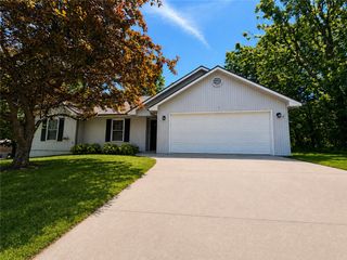 1 Mills Lane, Bella Vista, AR 72714