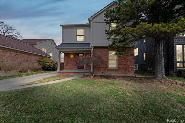 2635 Dorchester Road, Birmingham, MI 48009