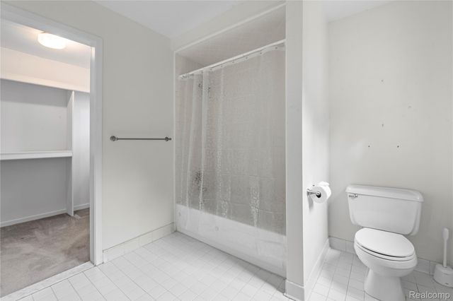 2635 Dorchester Road, Birmingham, MI 48009