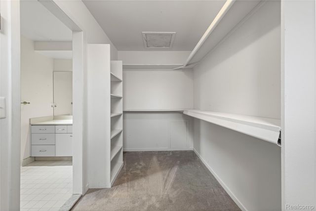 2635 Dorchester Road, Birmingham, MI 48009