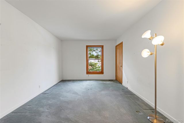 2635 Dorchester Road, Birmingham, MI 48009