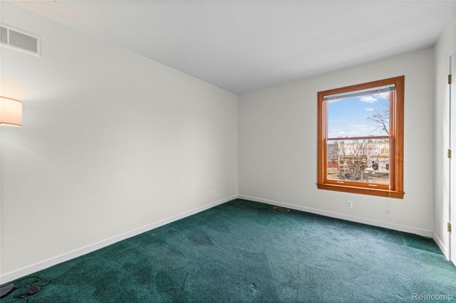 2635 Dorchester Road, Birmingham, MI 48009