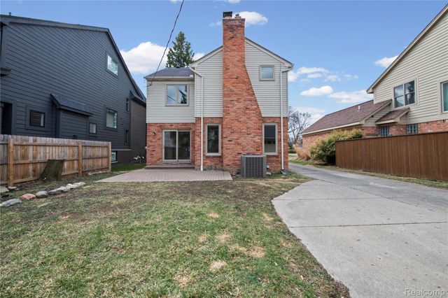 2635 Dorchester Road, Birmingham, MI 48009