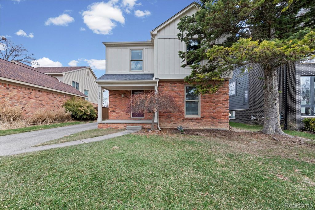 2635 Dorchester Road, Birmingham, MI 48009