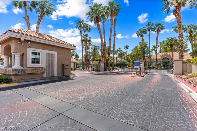 7817 Surfcrest Court, Las Vegas, NV 89128