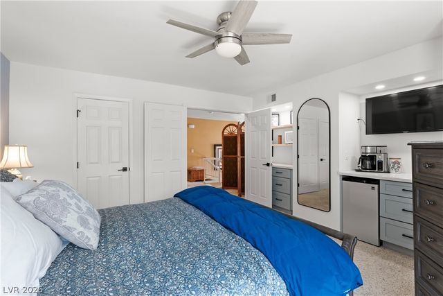 7817 Surfcrest Court, Las Vegas, NV 89128