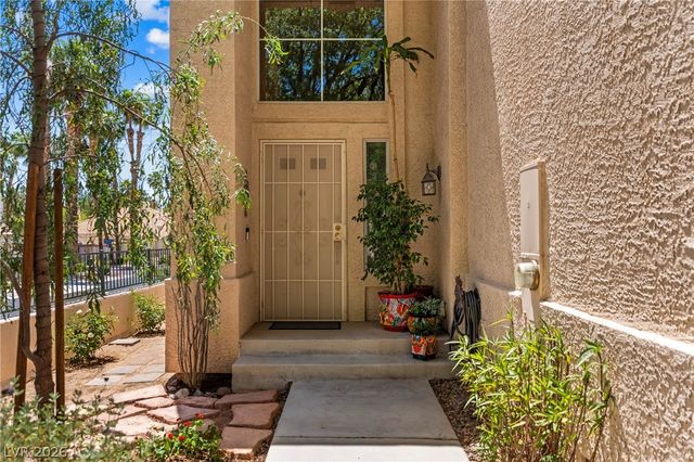 7817 Surfcrest Court, Las Vegas, NV 89128